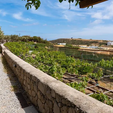 Appartamento Luna Rossa Milos - Moon Kiss Provatas